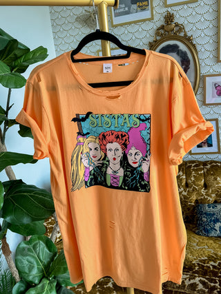 Hocus Pocus Sistas Distressed Tee *Final Sale*