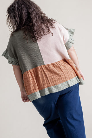 Just Dreaming Color Block Top - CURVY *Final Sale*