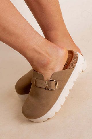 Oaks Platform Clogs