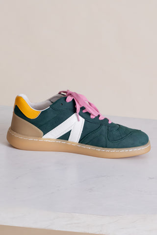 Vesta Sneakers