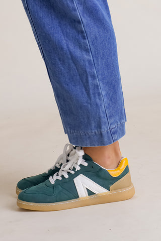 Vesta Sneakers