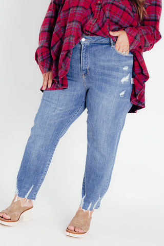 Charlotte High Rise Boyfriend Jeans - CURVY *Final Sale*