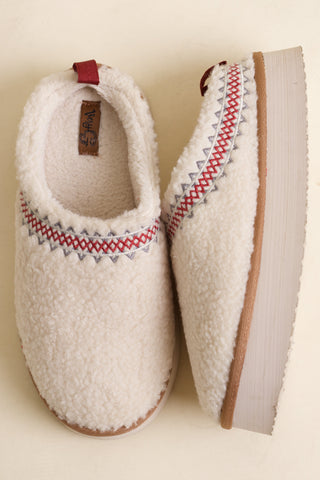 Hug Platform Clog Slippers