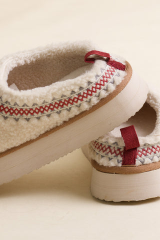 Hug Platform Clog Slippers