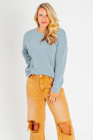 Stylish And Refined Textured Pullover